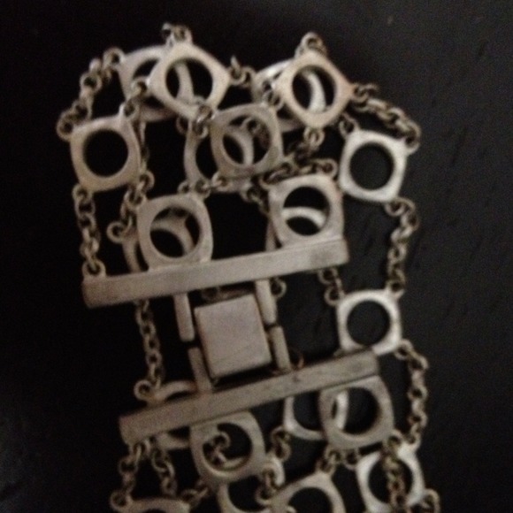 Cookie lee chain Bracelet ( brushed silver) - Picture 2 of 2