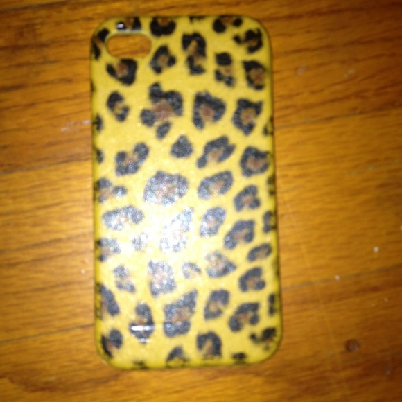 💢SOLD💢 Cheetah print iphone 4/4s case