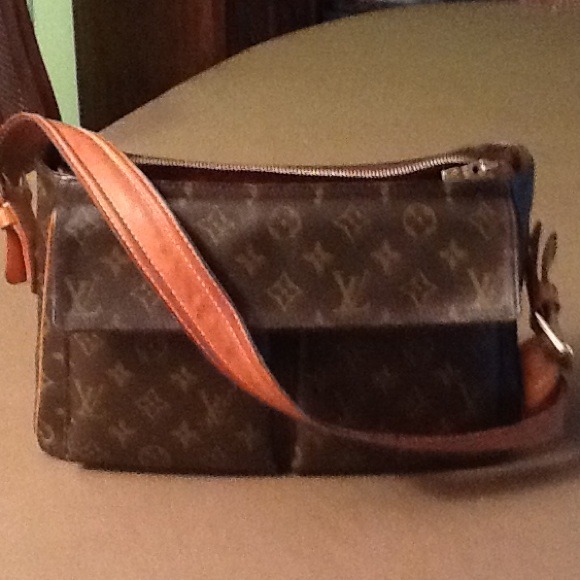 Louis Vuitton Handbag