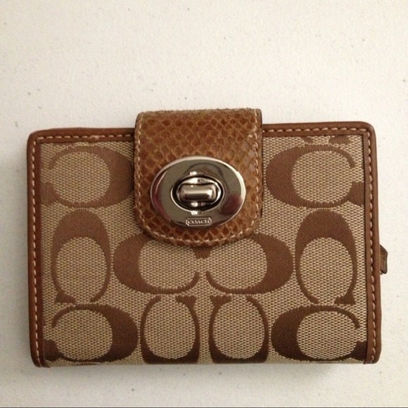 SOLD TO DARIKA23!!