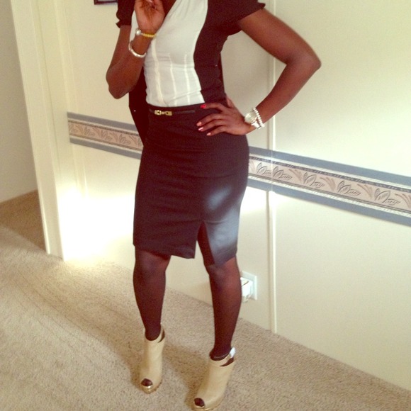 "Sale" Jocelyn high heel beige and gold shoes