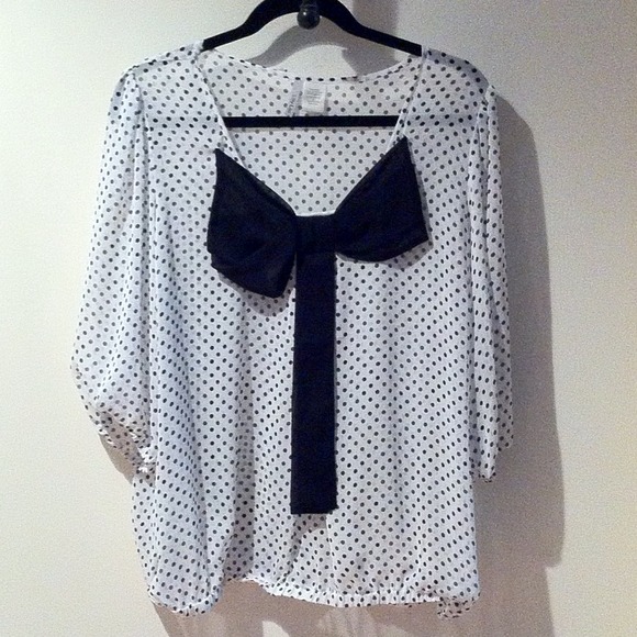 ❤️Sold❤️ White & Black Polka Dots Sheer Blouse - Picture 2 of 5