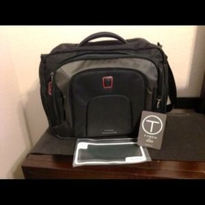 Tumi T-Tech Presidio Lombard Boarding Tote