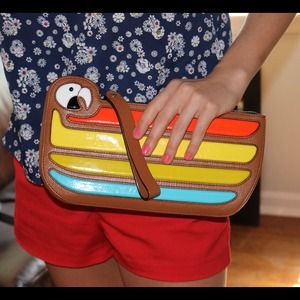 Handbags - ✂️MOVE SALE✂️New KateSpade Macaw Parrot Cay Clutch Handbags - ✂️MOVE SALE✂️New KateSpade Macaw Parrot Cay Clutch
