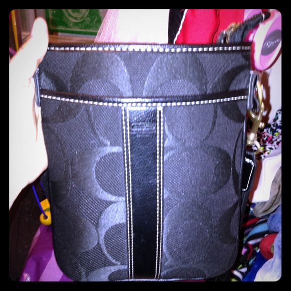 Authentic coach crossbody bag
