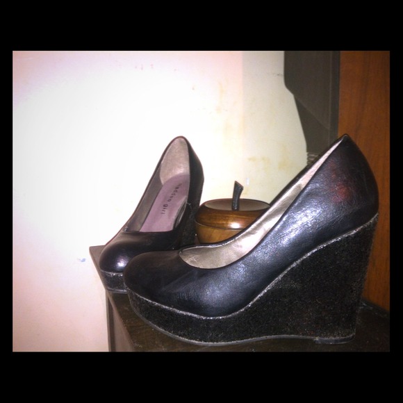 Black Wedge heels