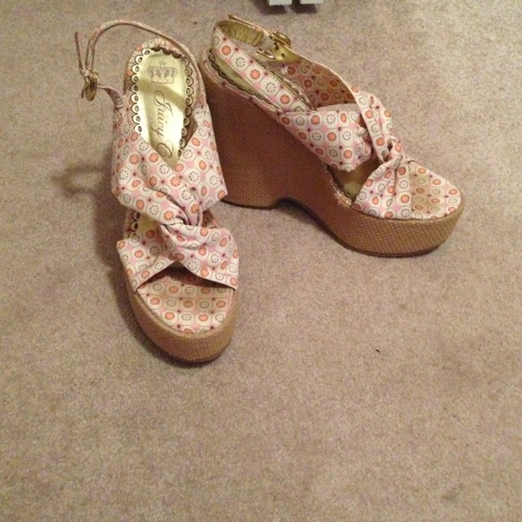Juicy couture pumps