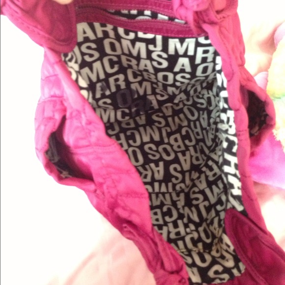 Authentic MARC JACOBS Pretty Nylon Tate👍 hot pink - Picture 4 of 4
