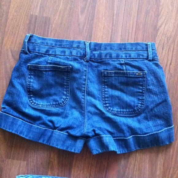 Dark lucky brand shorts - Picture 2 of 3