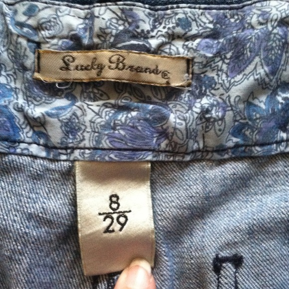 Light lucky brand shorts - Picture 3 of 3