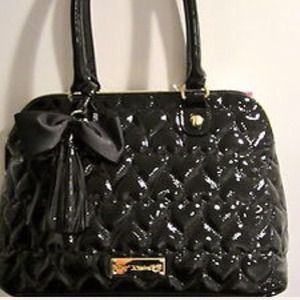 LOOKING FOR BETSEY JOHNSON PURSE