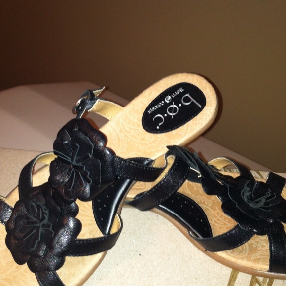 Shoes size 9