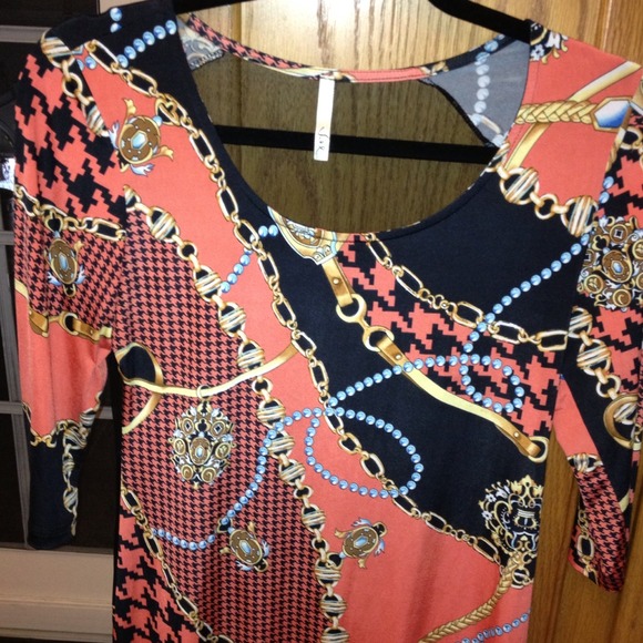 Joel Tops - Chain pattern top