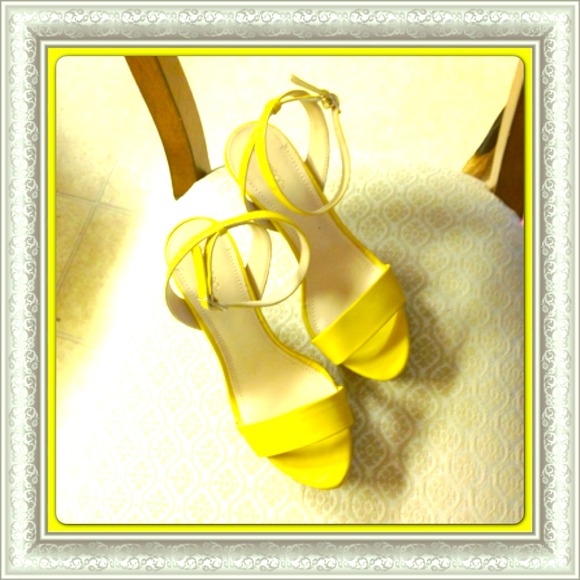 HOT 💥 CANARY YELLOW Semi-Wedges