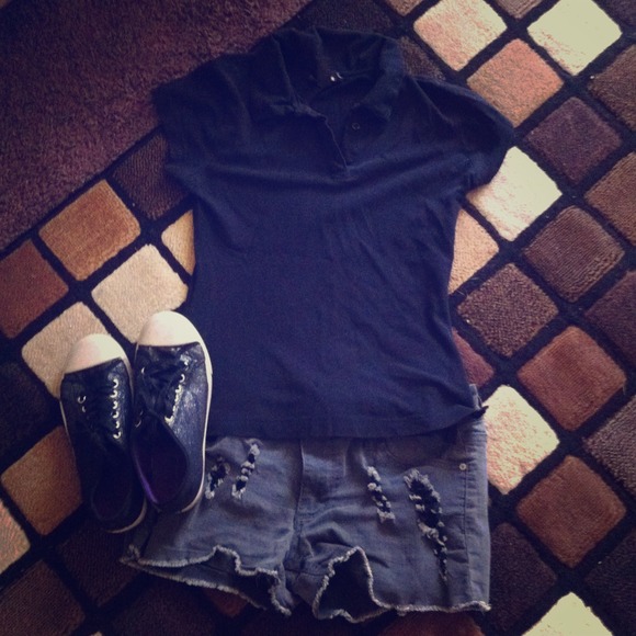 ❌DONATED❌Plain black polo