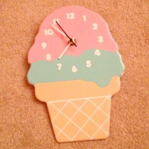 Sweet vintage ice cream clock