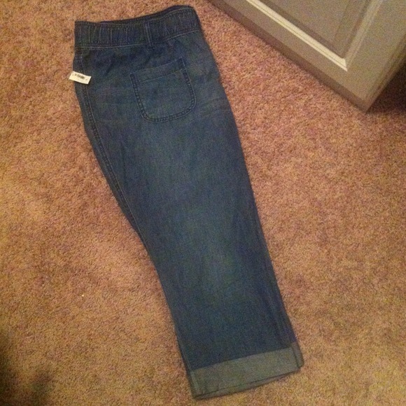 **Traded Old Navy Jeans & Liz Lange black pants.