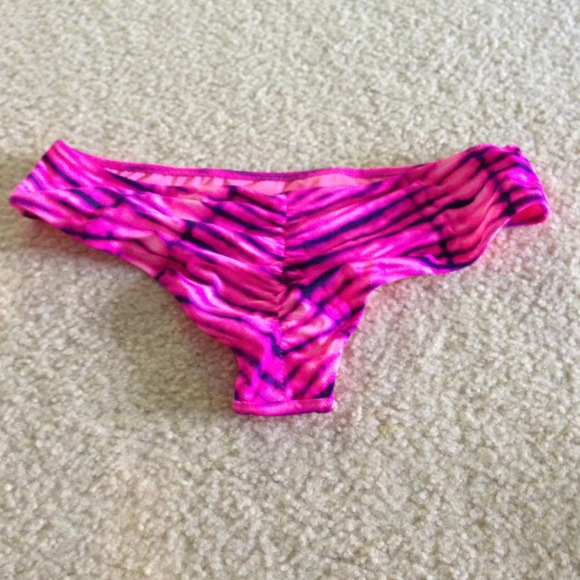$sold$ Victoria's Secret ultralow hipster bikini