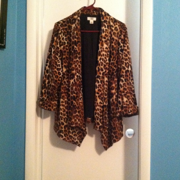 Oversized cheetah print blazer