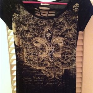🚨Reduced!! Fleur de Lis tee