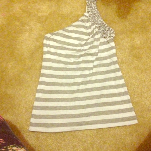 Strip gray and white top!!