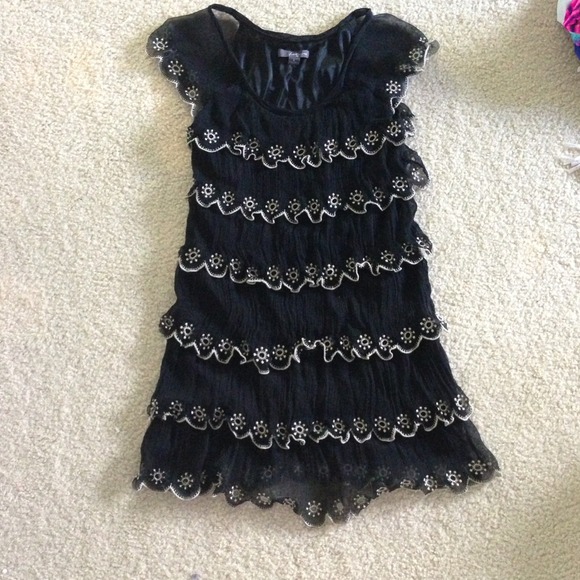 Sold ! Forever 21 black flapper scalloped dress