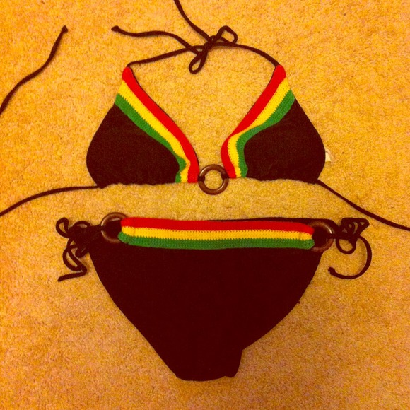 Swim suit never worn