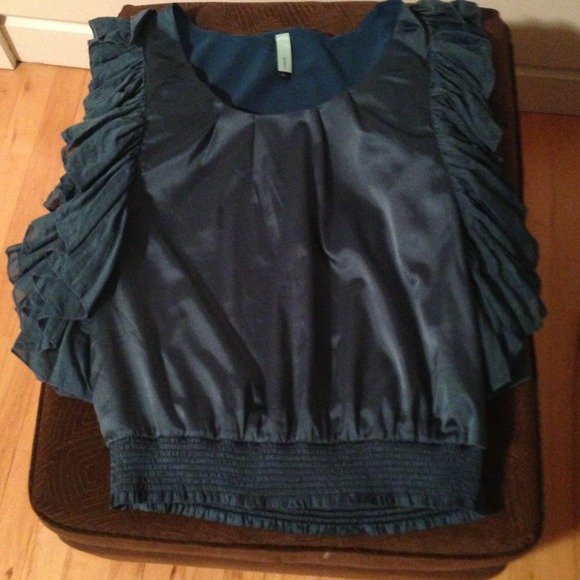Beautiful blue polyester/silk top