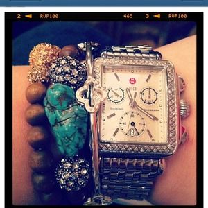 Stella and dot Silver clover bangle