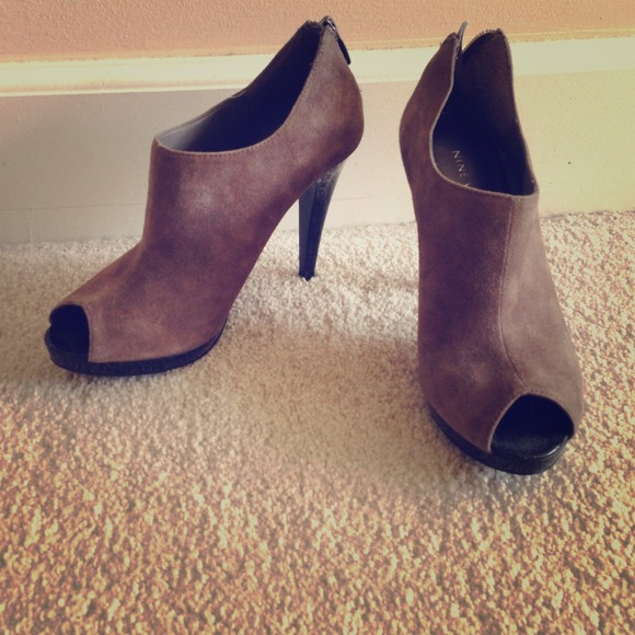 ❌SOLD👊Nine West gray suede heel-6