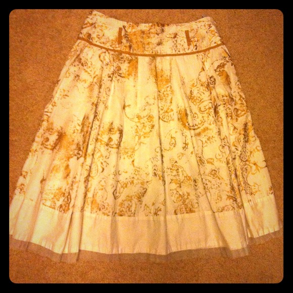 Skirt never worn