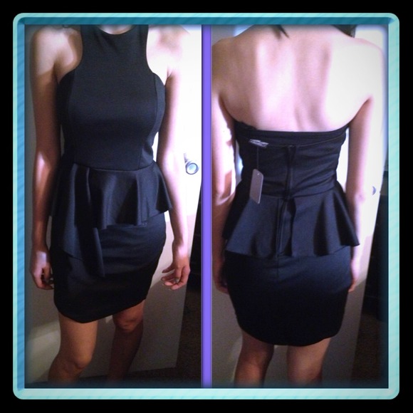 💢SOLD💢Black mini peplum dress