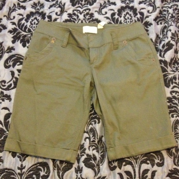 Army Green GUESS Bermuda Shorts & frame