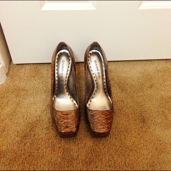 ❤DONATED❤ Heels