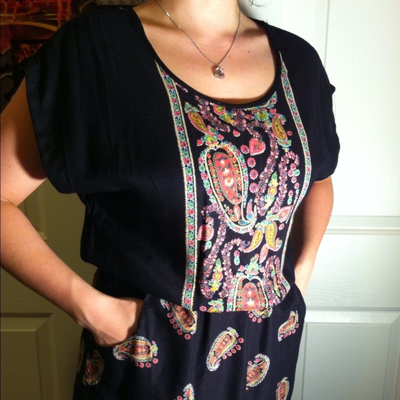 NWOT Paisley printed dress