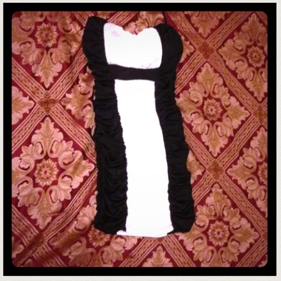 Black and White Strapless Satin Dress NWOT - Picture 4 of 4