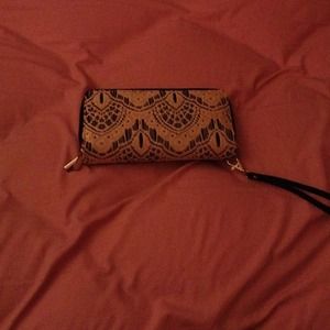 Black+Creme Crochet Wallet/Clutch