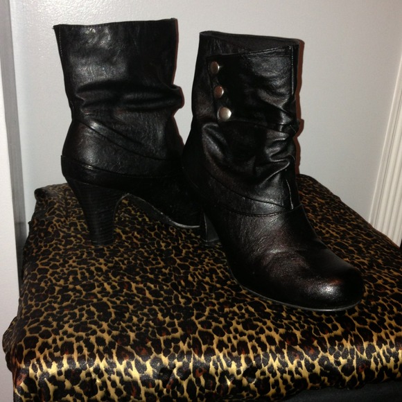 Madden Girl booties