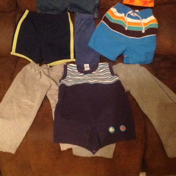 2/4T boys clothes - Picture 3 of 3