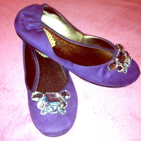 Purple flats w/ diamond stones