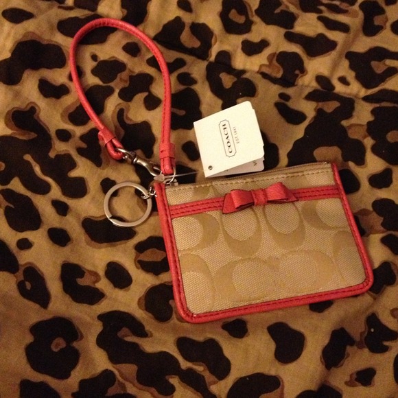 DONATED!!! 💯% Authentic Coach Mini Skinny - Picture 3 of 4