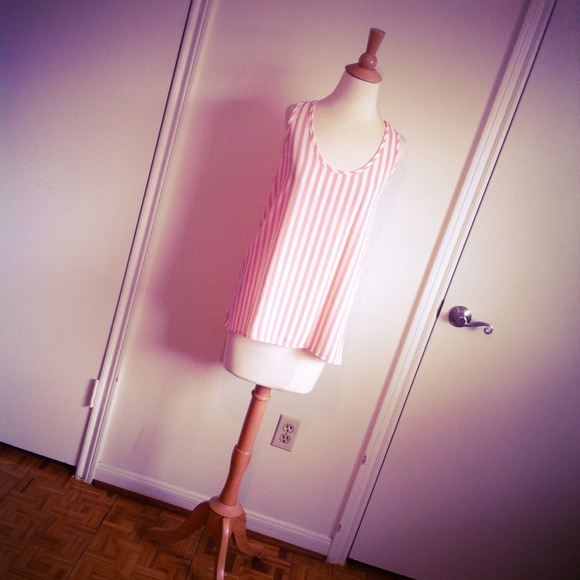 ** SOLD ** SALE Pink & White Striped Bow Back Top - Picture 2 of 4