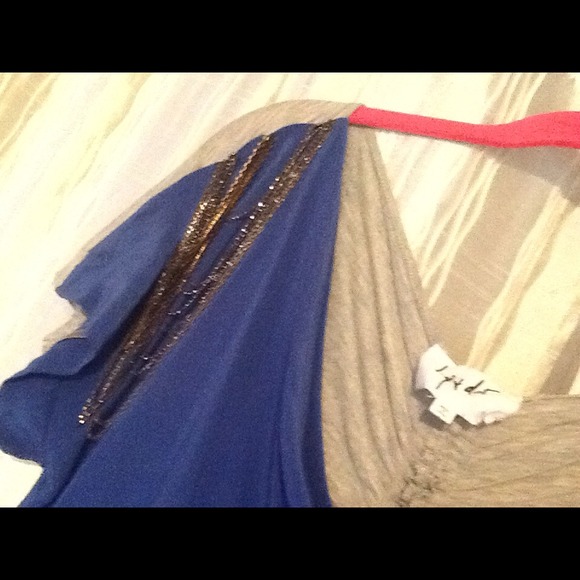 ~BUNDLED~Cow neck blouse - Picture 2 of 3