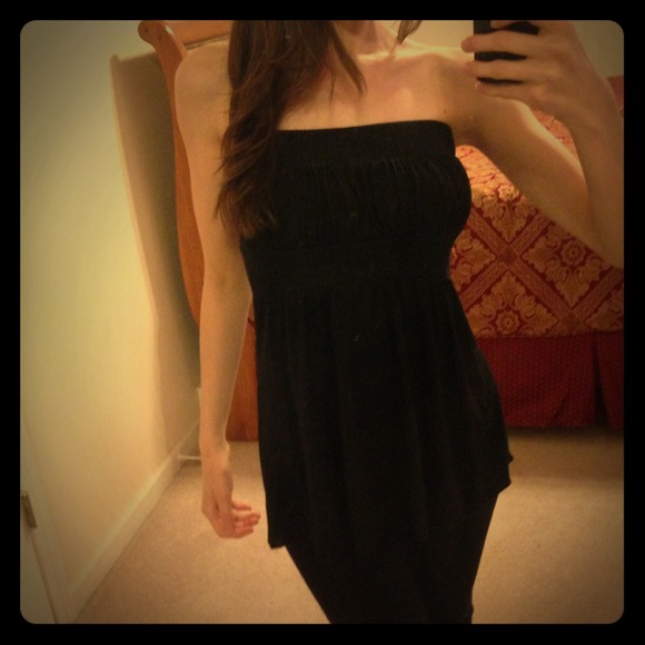 *** SOLD *** Strapless Blk Top Elastic Under Bust