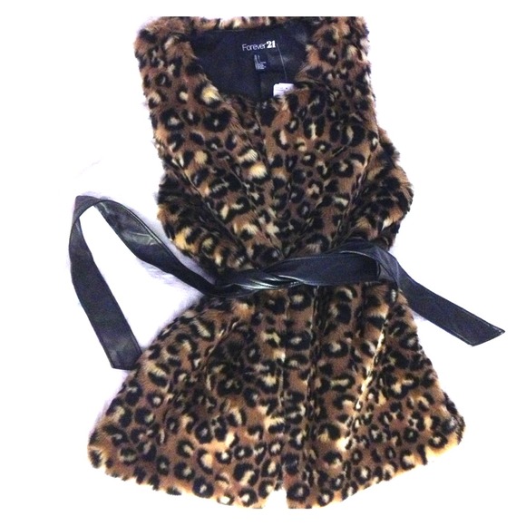 Lovely printed brown/taupe/black outer vest.