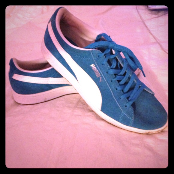 Puma tennis shoes.