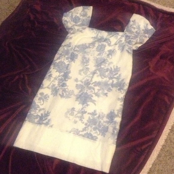 Gap - Soft a white & blue dress