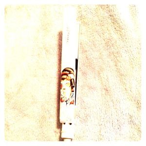 Ed Hardy Ceramic Flat Iron