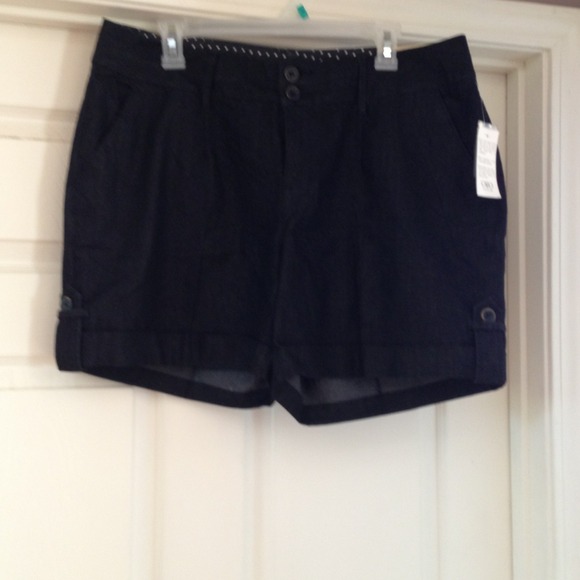 ❎SOLD❎Black denim shorts