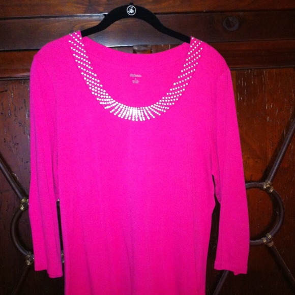 🌟Fun & Flirty Bling Top!🌟